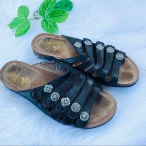 Dansko Janie Black Leather Sandal